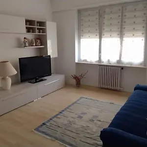  Apartment Sweet Lina Italien